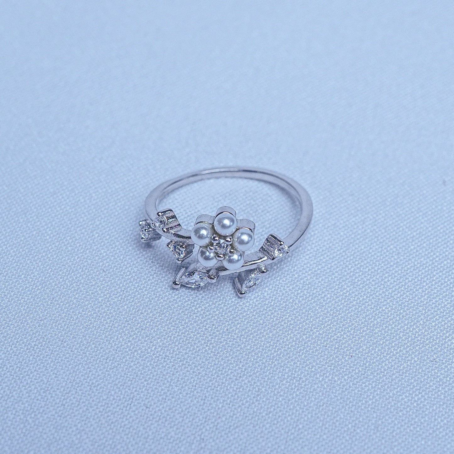 925 Sterling Silver Pearl Floral Aura Women Ring
