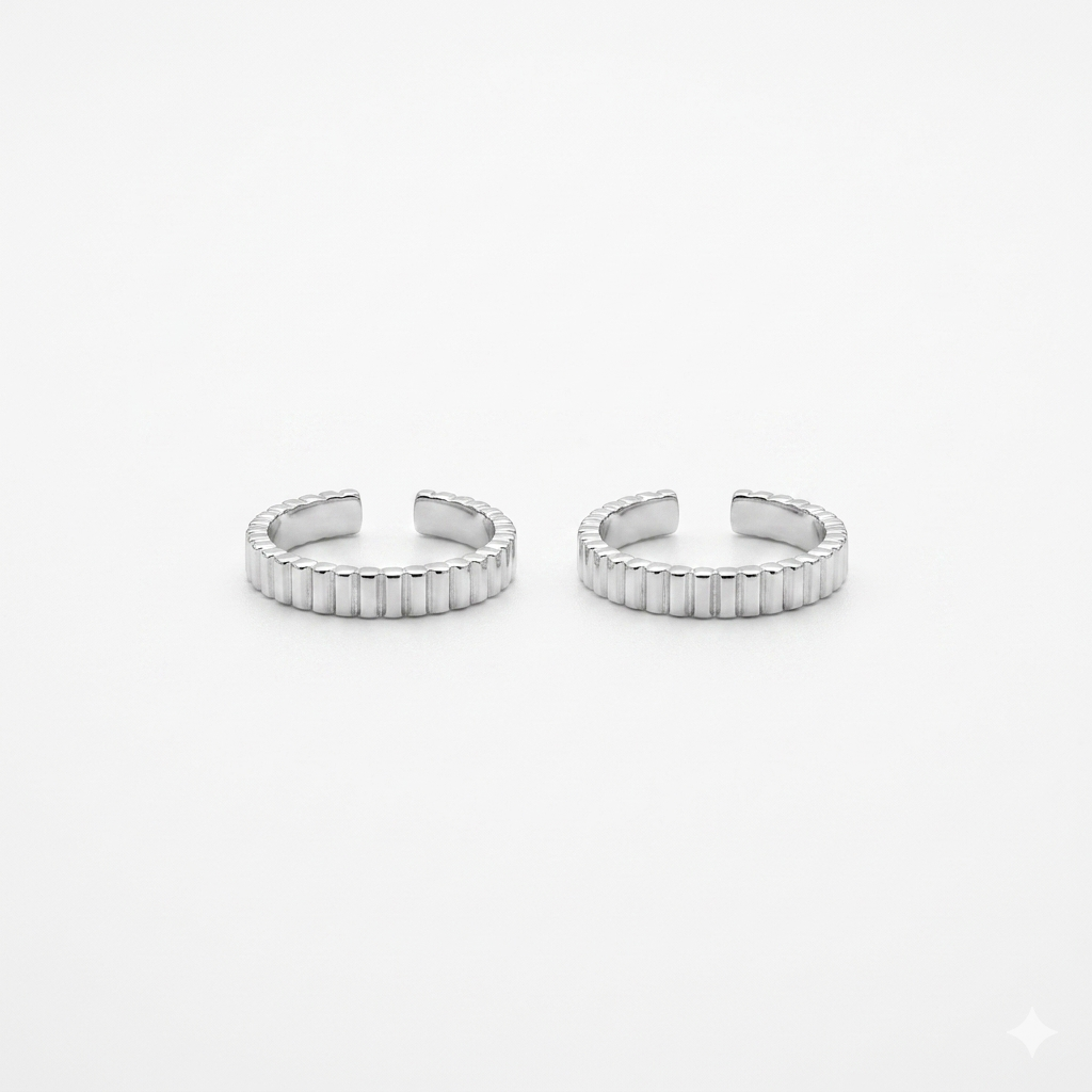 Silver Ribbed Stripe Toe Ring