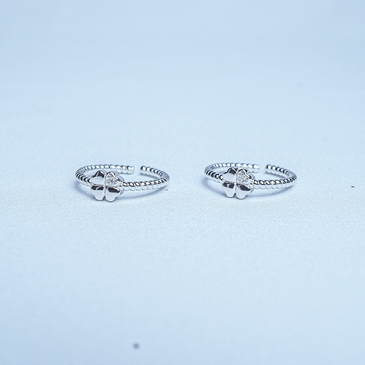 925 Sterling Silver Clover Aura Women Toe Ring