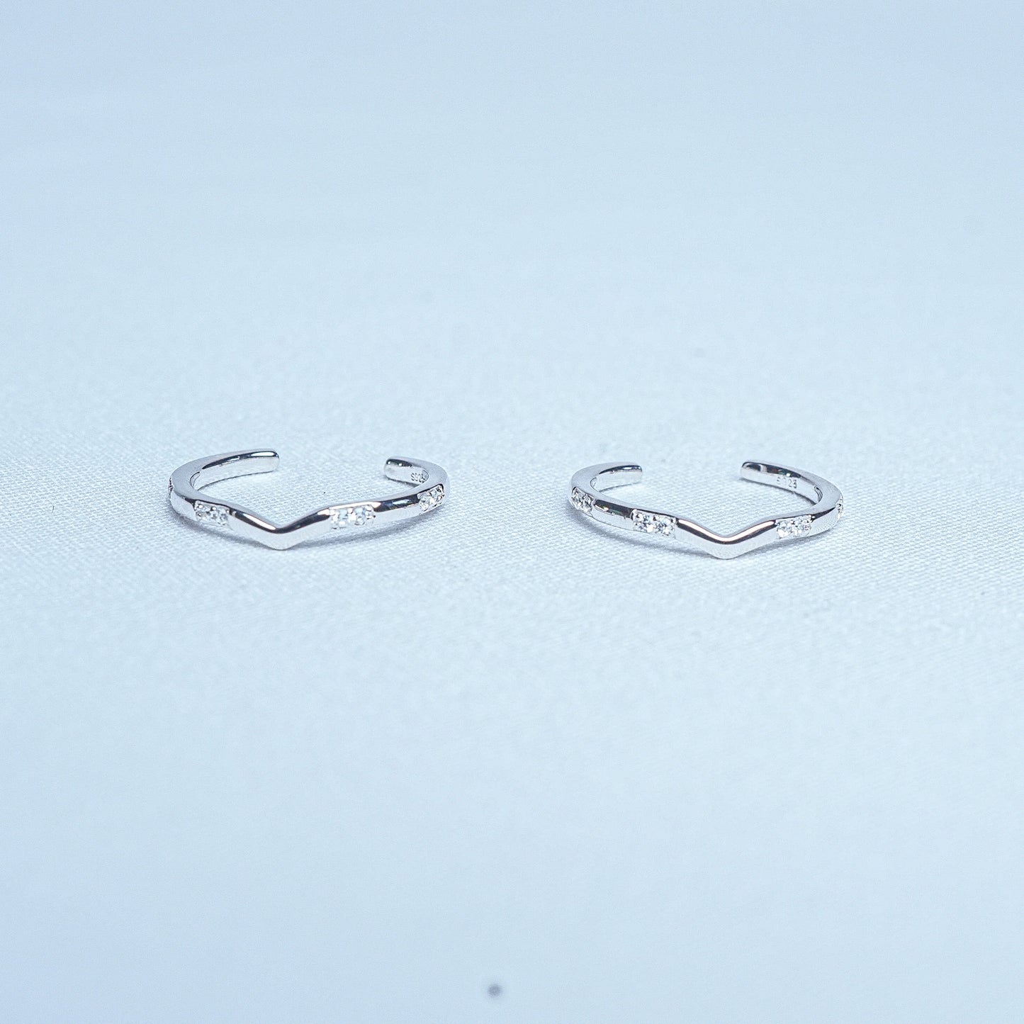 925 Sterling Silver V Lumina Women Toe Ring