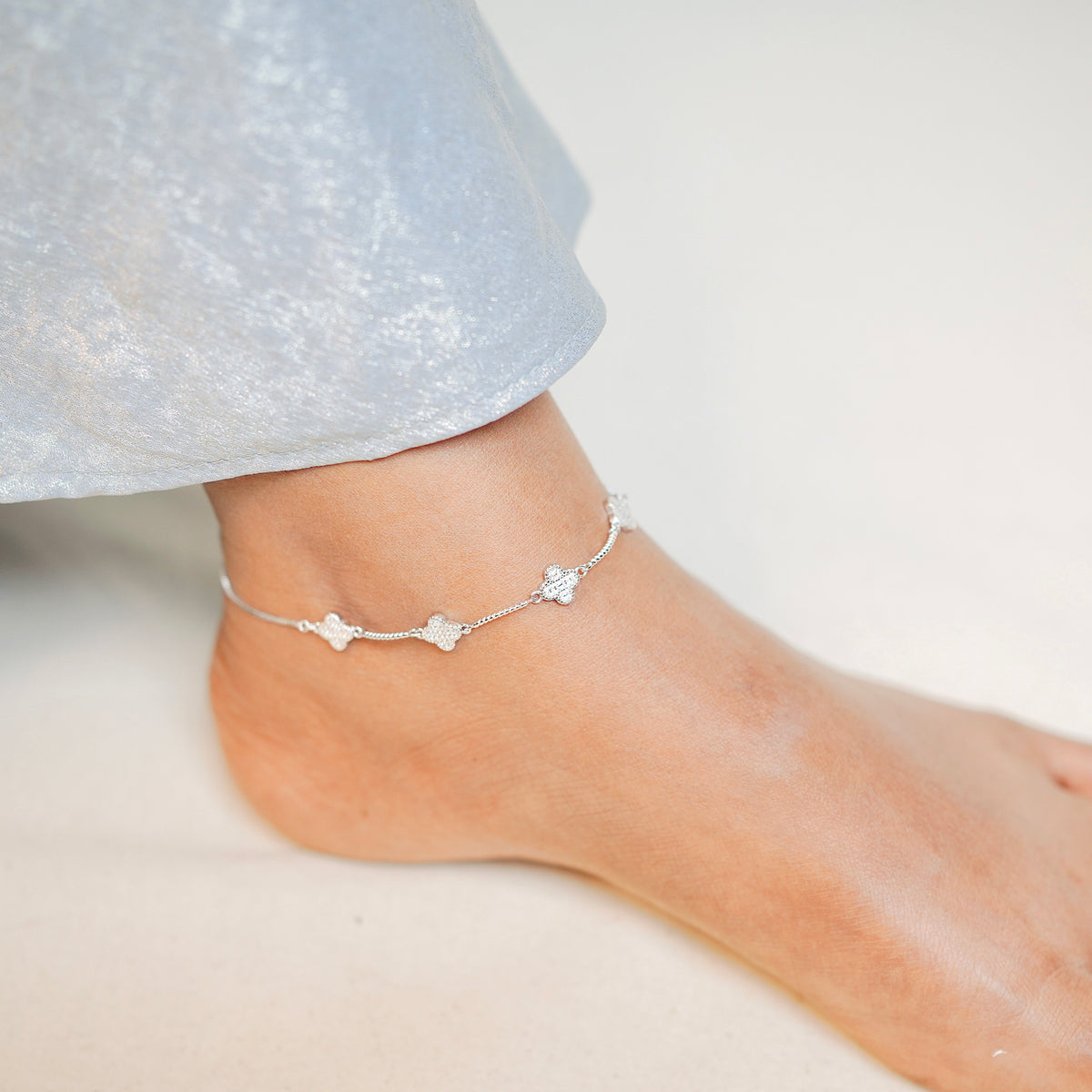 925 Sterling Silver Golden Fortune Clover Anklet