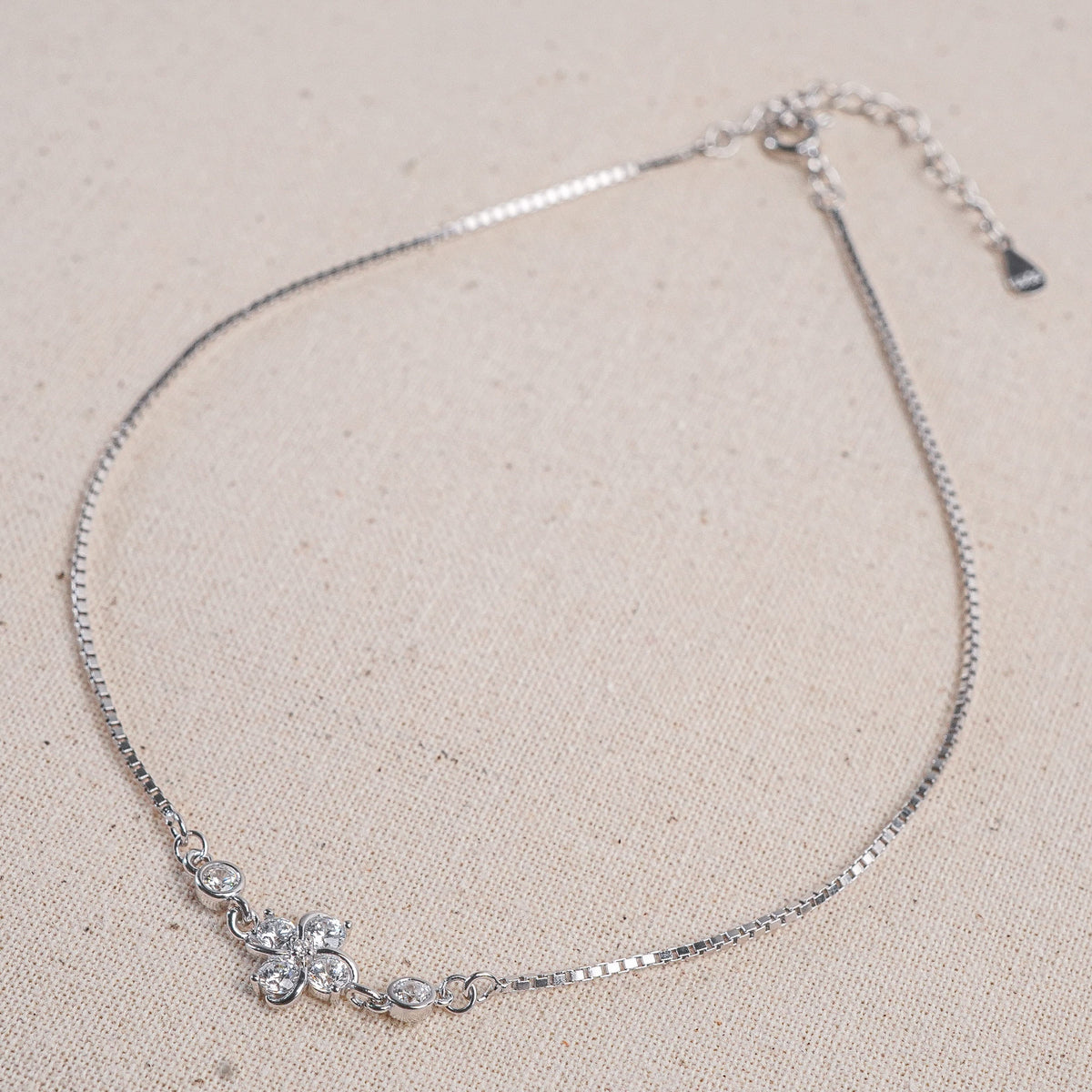 925 Sterling Silver Serene Flower Delight Anklet