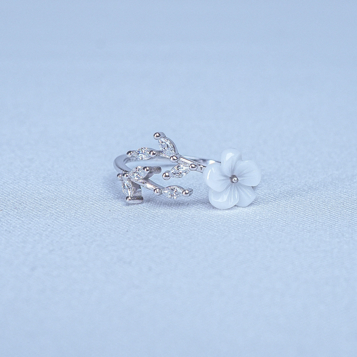 925 Sterling Silver White Petal Women Ring