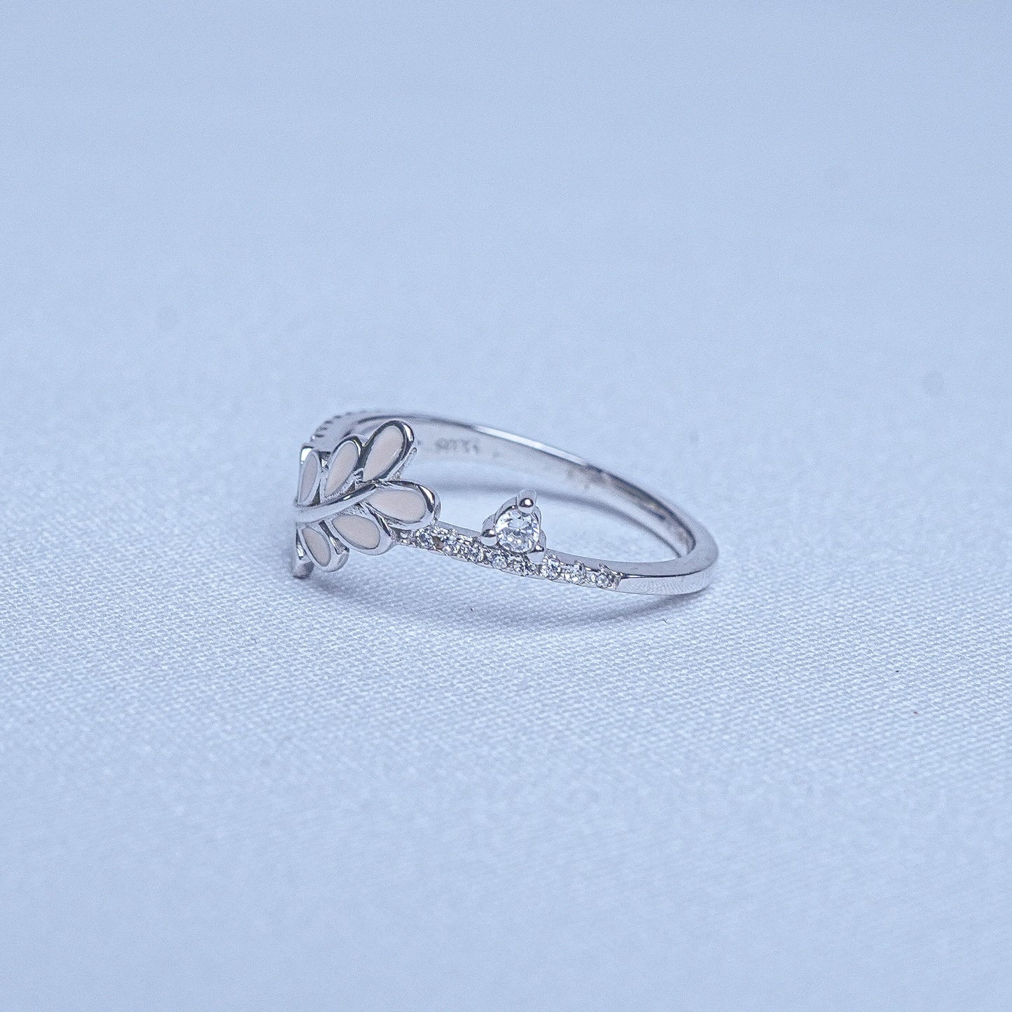 925 Sterling Silver Eternal Leaf Women Ring