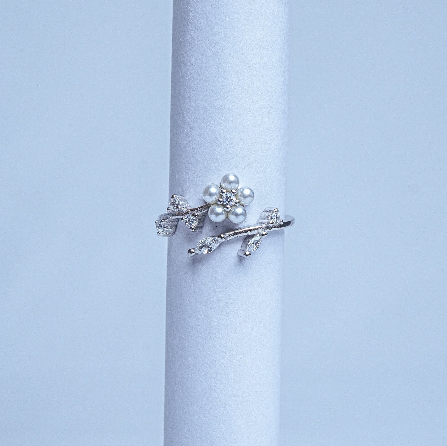 925 Sterling Silver Pearl Floral Aura Women Ring