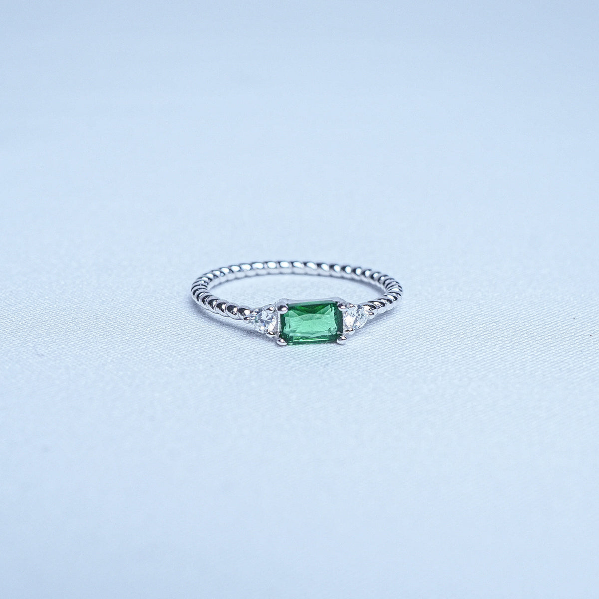 925 Sterling Silver Emerald Green Grace Women Ring