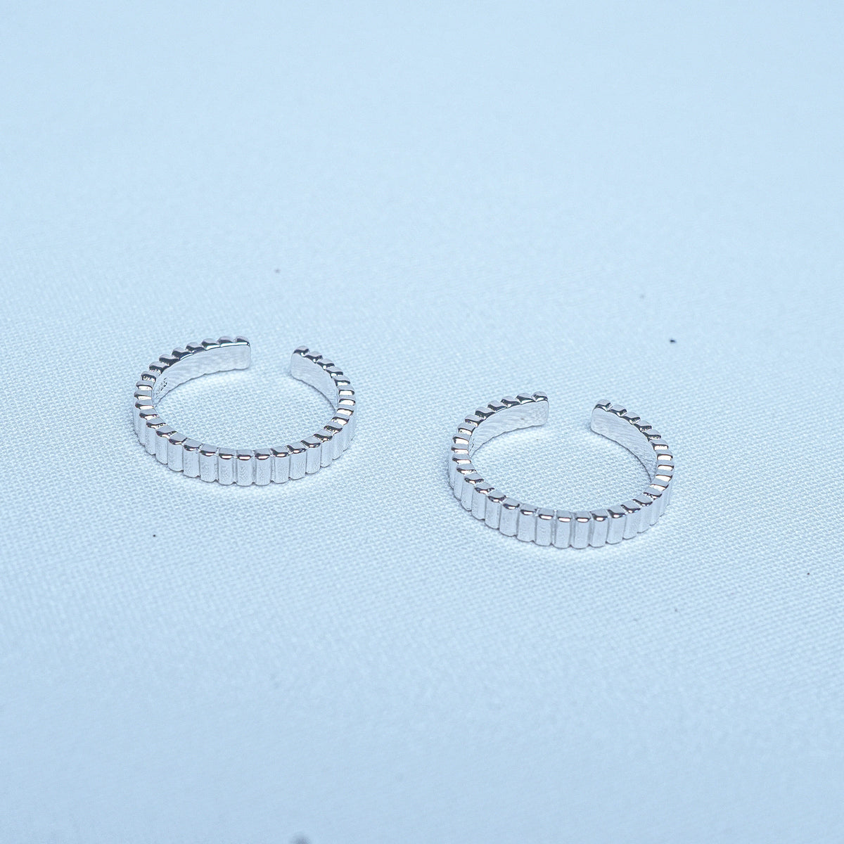925 Sterling Silver Ribbed Stripe Women Toe Ring