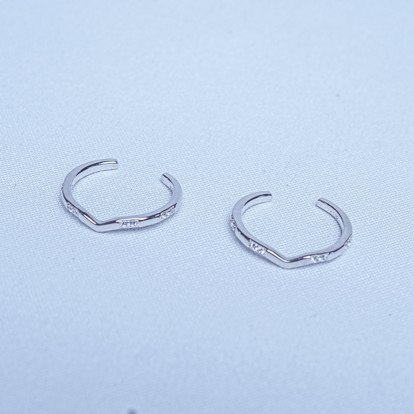925 Sterling Silver V Lumina Women Toe Ring