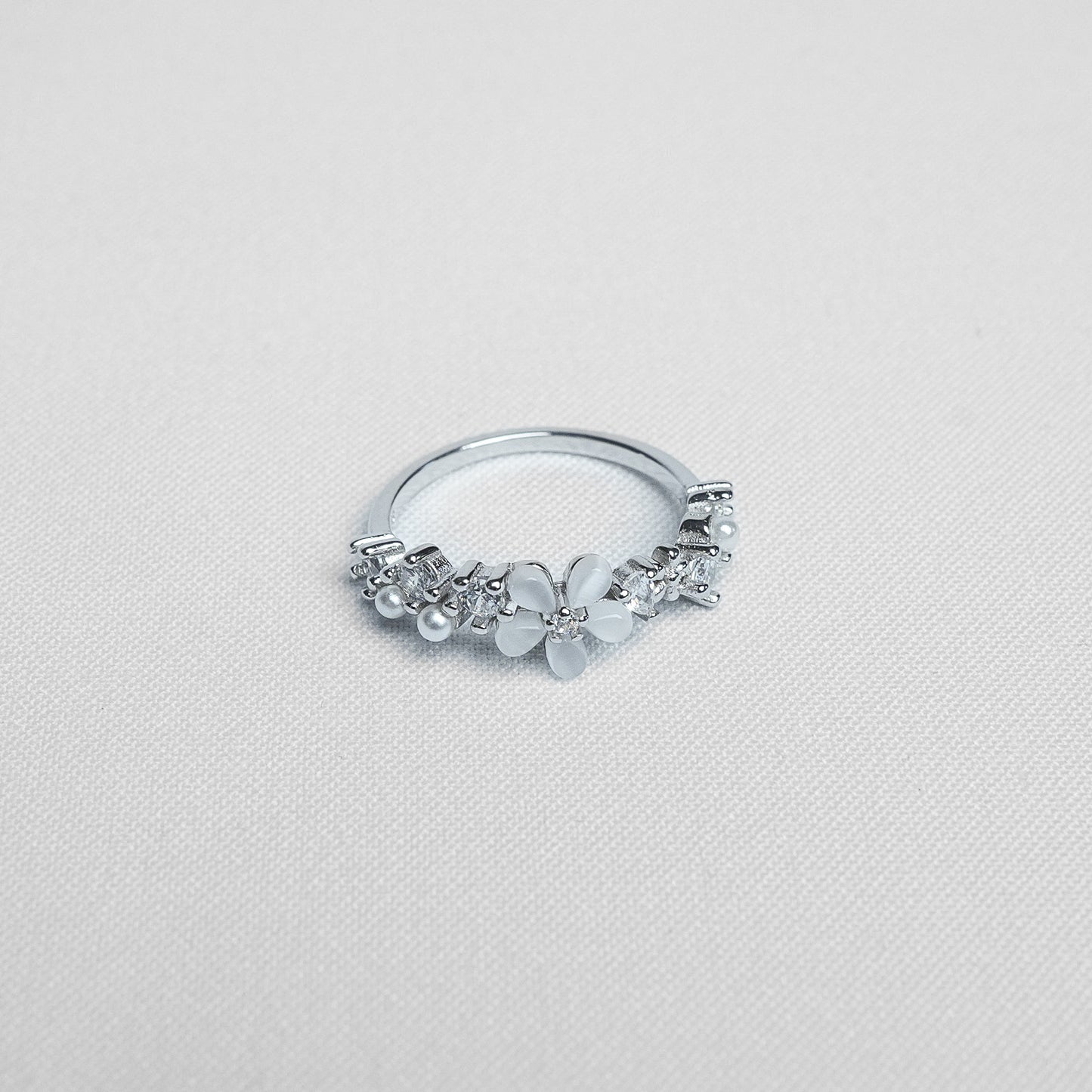 Silver Daisy Bloom Stone Ring