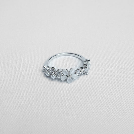 Silver Daisy Bloom Stone Ring